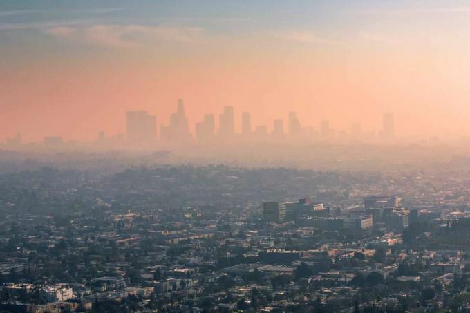 USA, Kalifornia, Los Angeles, smog nad Los Angeles