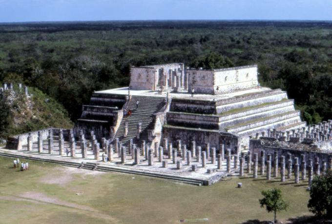 Świątynia Wojowników, w Chichén Itzá