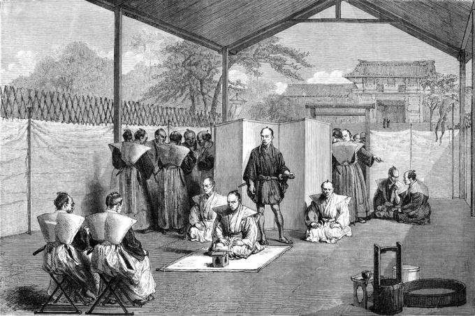 Ilustracja samurajów przygotowujących się do publicznego rytuału seppuku