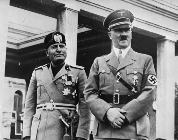 Benito Mussolini i Adolf Hitler w Monachium, Niemcy, wrzesień 1937 r.