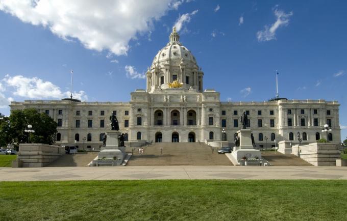 Zaprojektowany przez Cassa Gilberta Minnesota State Capitol, St. Paul, Minnesota