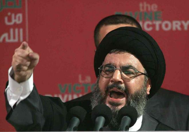 Przywódca Hezbollahu Sayyed Hassan Nasrallah przemawia na wiecu 22 września 2006 r. W Bejrucie w Libanie.