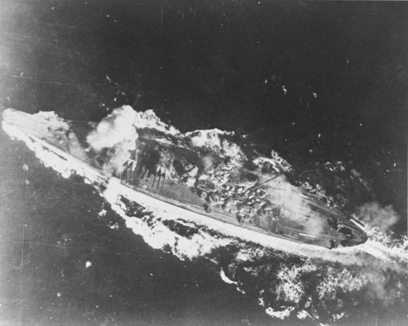 Yamato podczas bitwy o Morze Sibuyan