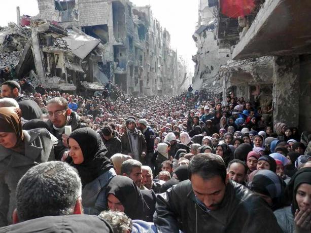 UNRWA Humanitarian Distribution in Yarmouk