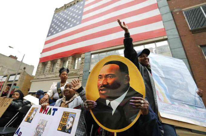 Memphis Marks Martin Luther King Day With March To Lorraine Motel