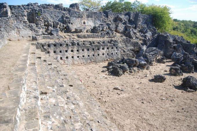 Zatopiony dziedziniec Husuni Kubwa, Kilwa Kisiwani