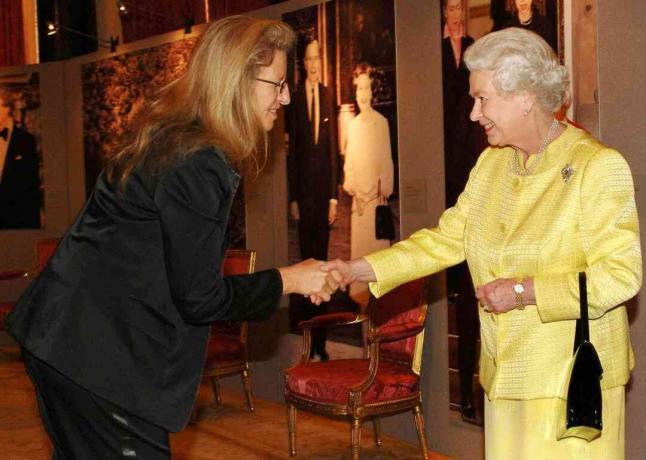 JKW Queen Elizabeth ll organizuje przyjęcie dla Amerykanów mieszkających w Wielkiej Brytanii