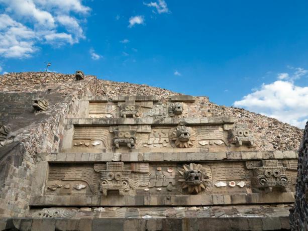 Świątynia Quetzalcoatla w Teotihuacan