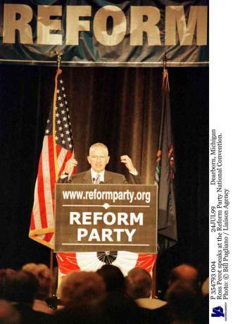Ross Perot przemawia na krajowej konwencji Partii Reform
